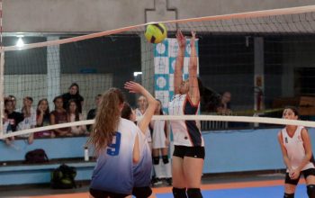 Secretaria de Educação realiza a assinatura da Ordem de Serviço para construção de quadra coberta em Escola Municipal