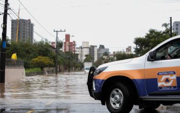 Defesa Civil alerta para risco de chuva forte e maré alta em Joinville