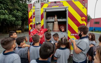 Ações do Maio Amarelo promovem educação no trânsito e cidadania nas escolas de Joinville