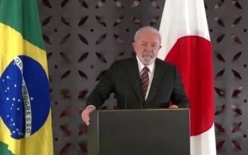 Lula sobe tom sobre Biden e diz que seu discurso “de ir para cima do Putin” não ajuda