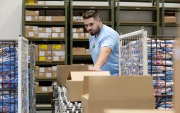 Parceria com a iniciativa privada impulsiona inclusão de pessoas com deficiência no mercado de trabalho