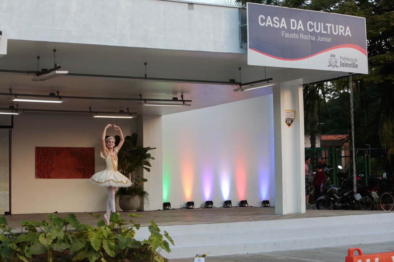 Casa da Cultura de Joinville abre inscrições para dois cursos livres de artes