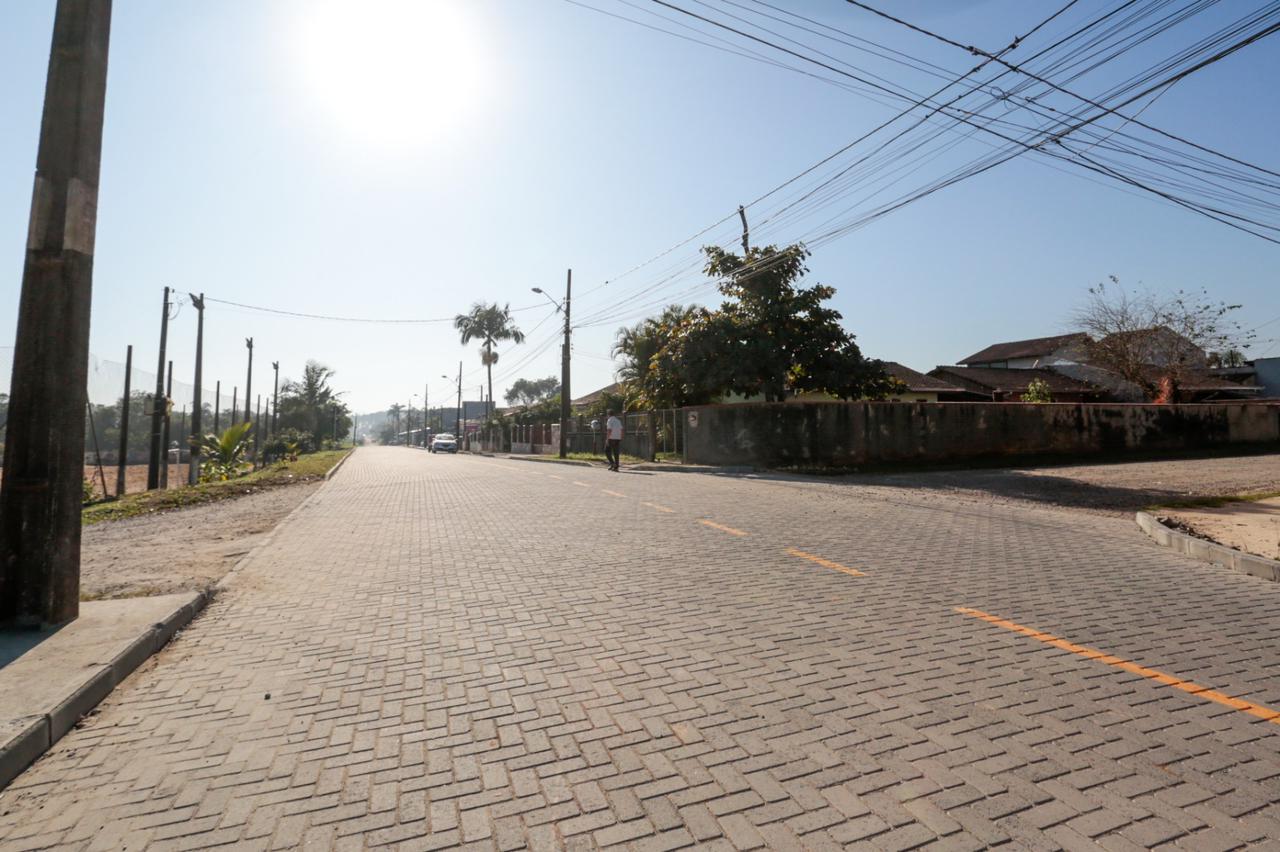 Joinville amplia pavimentação de ruas da área urbana com programa comunitário