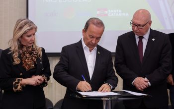Governo firma parceria com Celesc e Acafe para acelerar recuperação da rede elétrica das escolas estaduais