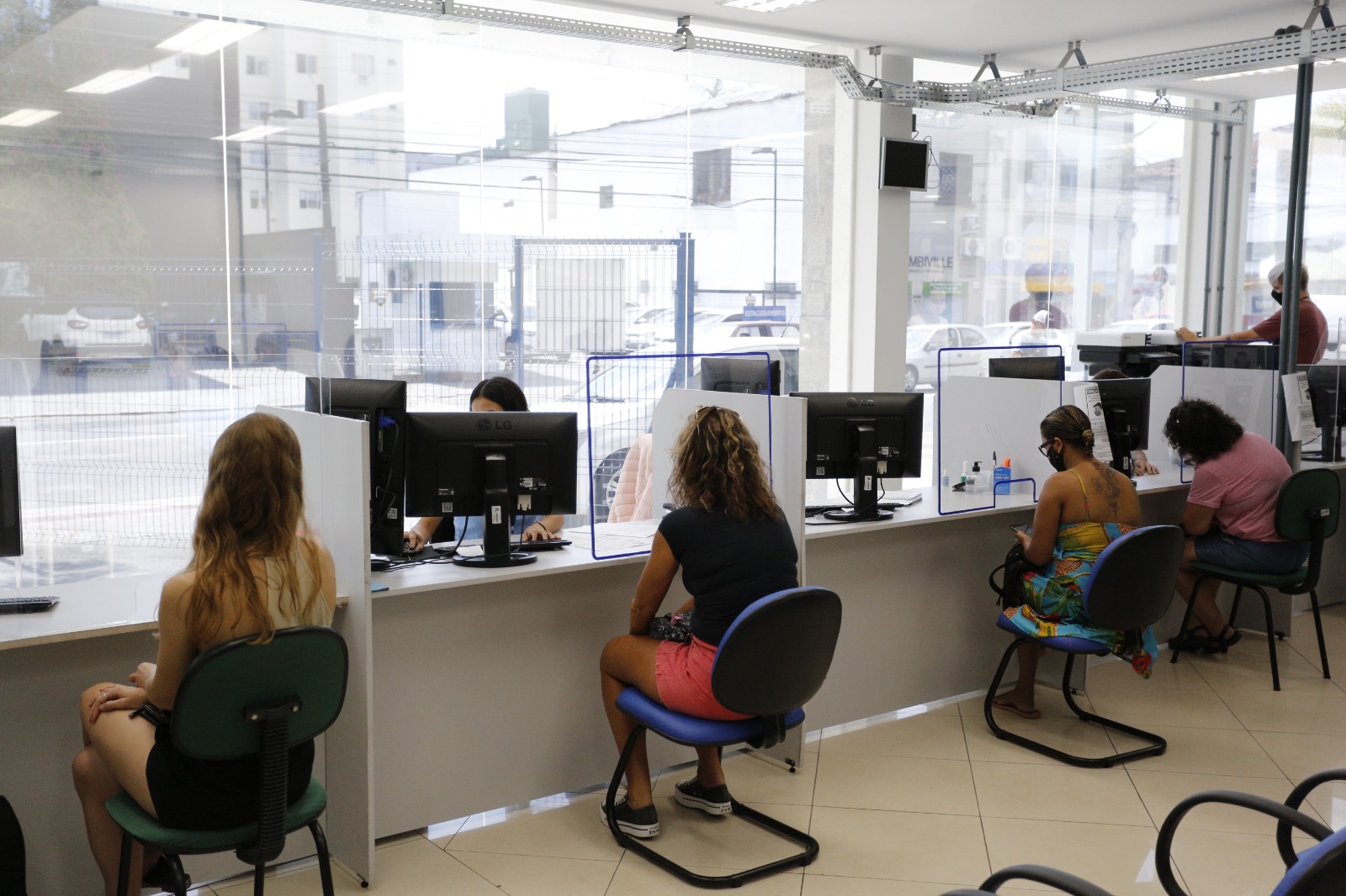 Procon de Joinville auxilia consumidores a negociarem dívidas com instituições financeiras