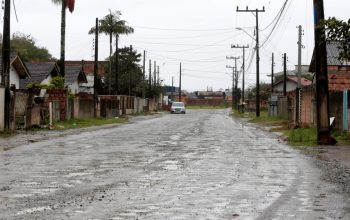 Prefeitura está com editais abertos para obras de pavimentação com investimento de R$ 24 milhões Prefeitura está com editais abertos para obras de pavimentação com investimento de R$ 24 milhões