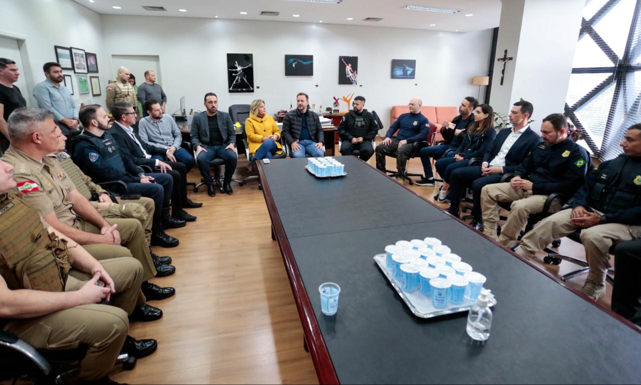 Prefeitura reconhece trabalho das forças de segurança que atuam em Joinville