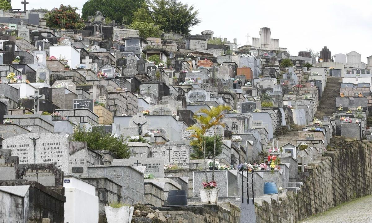 Secretaria de Meio Ambiente vai abrir inscrições para comércio ambulante no Feriado de Finados