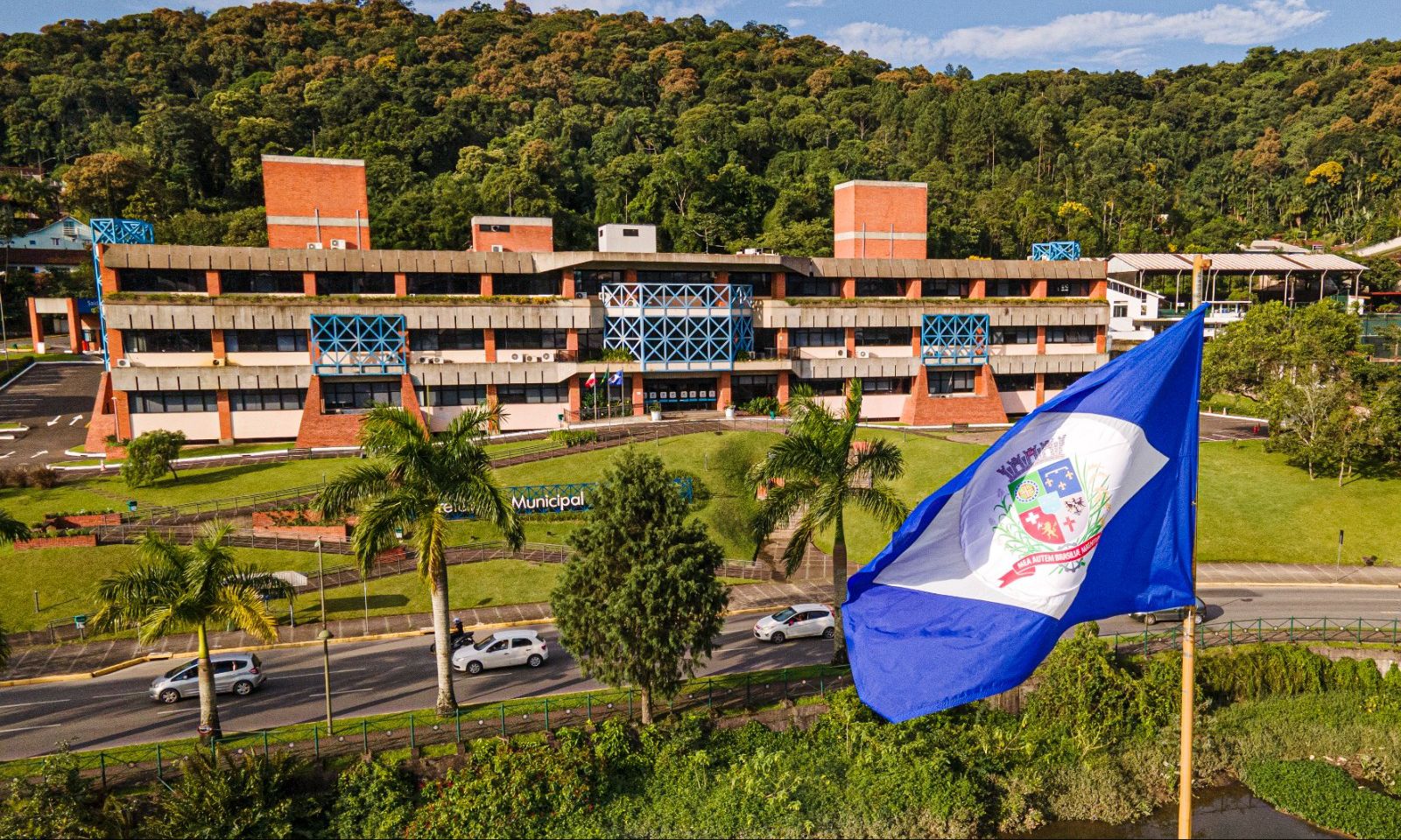 Prefeitura informa horários dos serviços durante o feriado da Proclamação da República