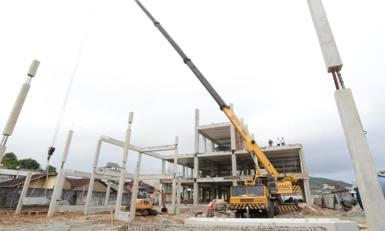 Secretaria de Educação realiza obras de manutenção em 20 Escolas e CEIs municipais de Joinville
