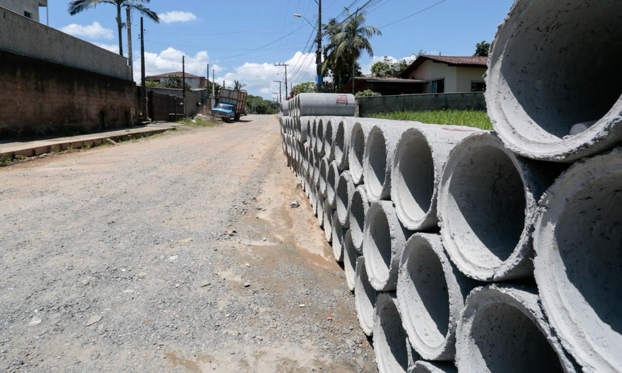 Prefeitura vai pavimentar rua que liga Passeio Público do Paranaguamirim com a Avenida Kurt Meinert