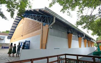 Prefeitura inaugura quadra coberta na Escola Municipal Anita Garibaldi