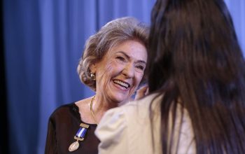 Joinville homenageia Margit Olsen com Medalha Dona Francisca