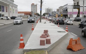Obras na rua Coronel Procópio Gomes terão continuidade com ajuste das paradas de ônibus Obras na rua Coronel Procópio Gomes terão continuidade com ajuste das paradas de ônibus