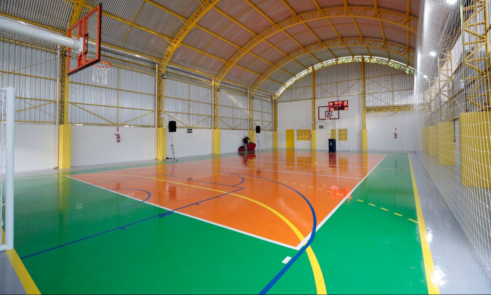 Prefeitura de Joinville inaugura quadra coberta na Escola José Motta Pires