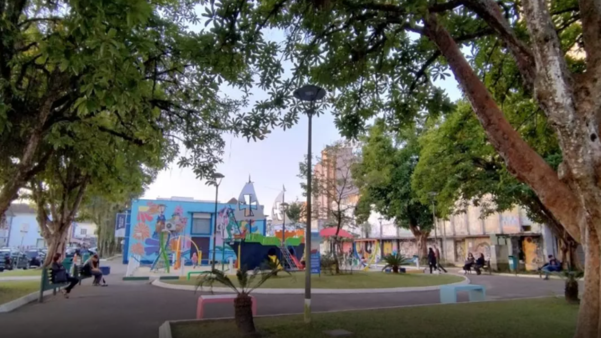 Praça recebe atividades gratuitas no Centro de Joinville