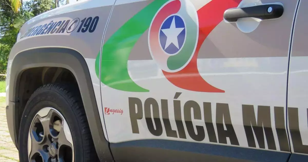Duas mulheres são presas com 100 pedras de crack e outras drogas em Joinville