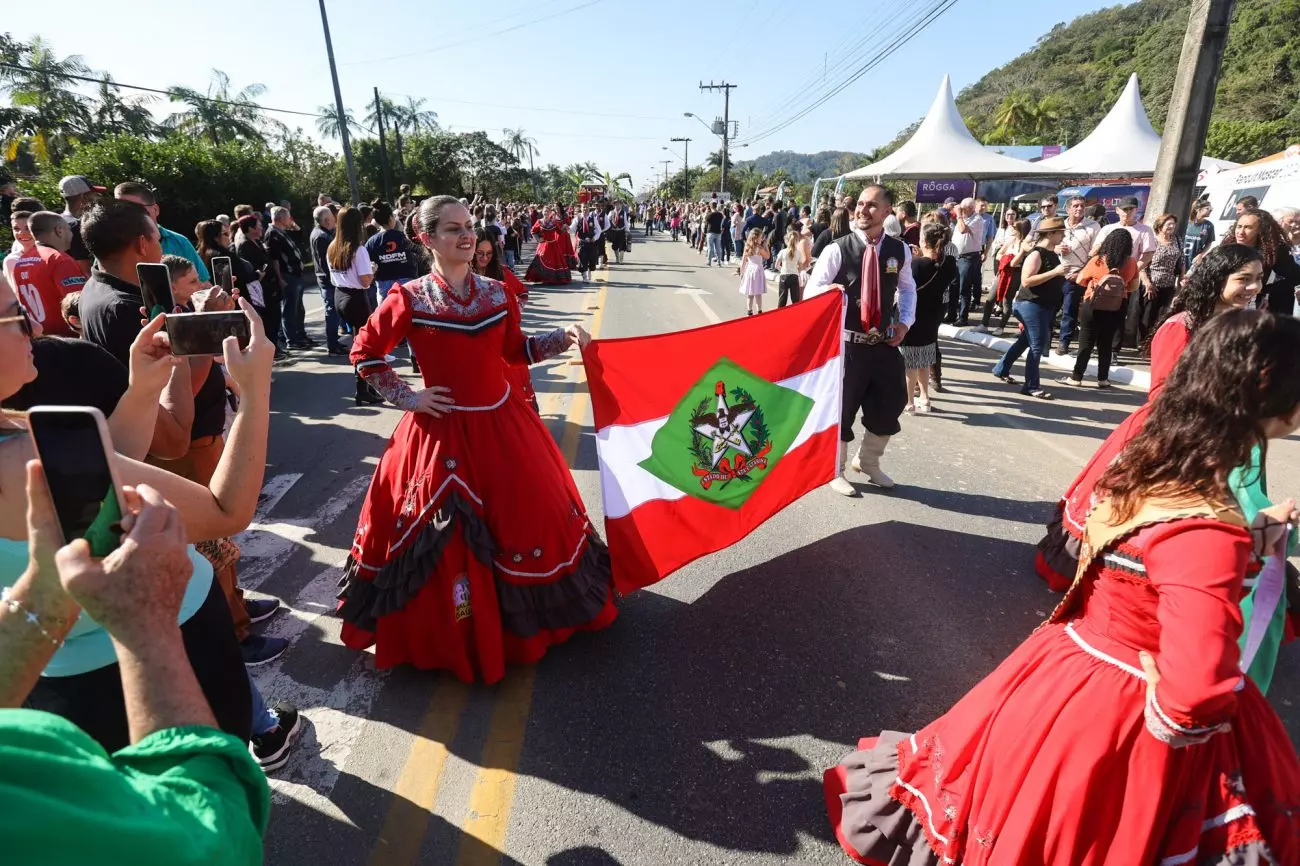 60ª Festa do Colono de Pirabeiraba terá novidades e homenagem às ex-realezas em Joinville