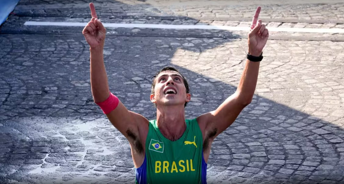 Caio Bonfim traz medalha de prata para o Brasil em marcha atlética