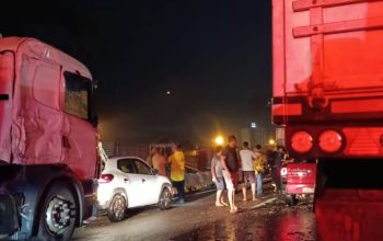 Acidente grave paralisa BR-101 em Itapema e provoca 20 km de congestionamento