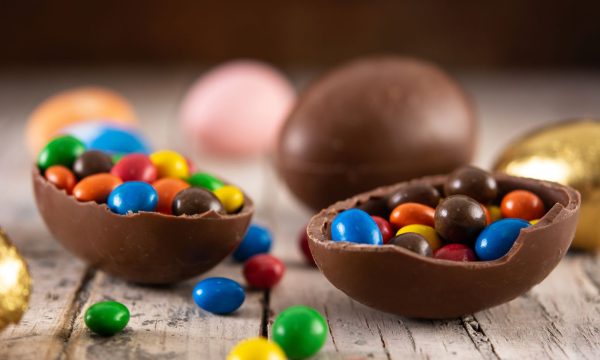 Diferença de preços chega a quase 200% em chocolates de Páscoa, revela Procon de Joinville