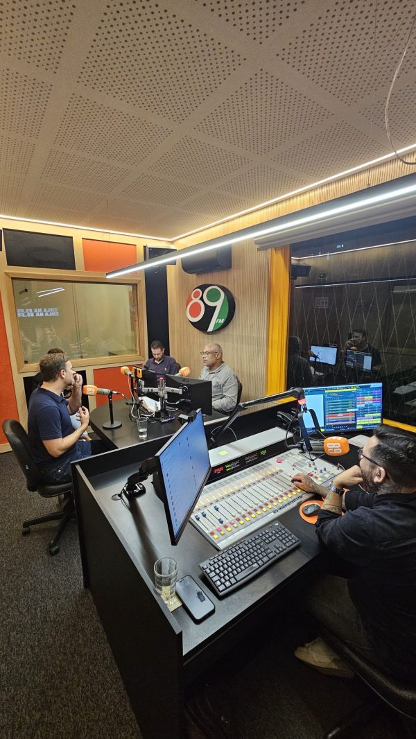 Última entrevista antes da renúncia: Adriano Silva fala à 89 FM sobre legado e futuro de Joinville