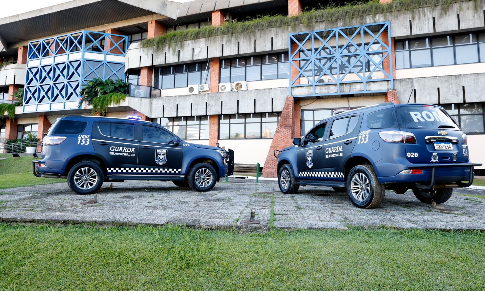Guarda Municipal recebe veículos blindados para operações táticas