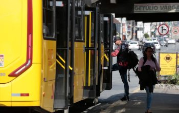Nova linha de ônibus entre os terminais Guanabara e Central começa a operar nesta segunda-feira em Joinville